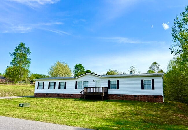 property at 2024 Rocky Creek Ln