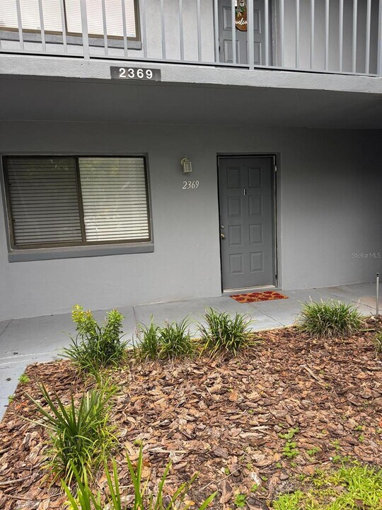 2369 Oak Park Way in Orlando, FL - Building Photo