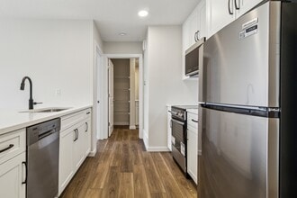 20748-20724 24 Ave NW in Edmonton, AB - Building Photo - Building Photo