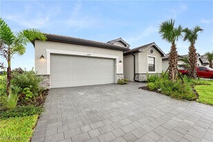 11096 Canopy Loop in Ft. Myers, FL - Building Photo