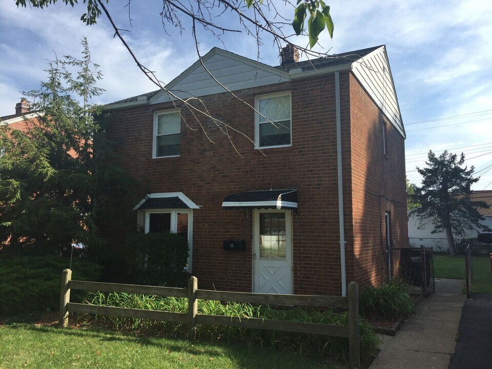 20170 Priday Ave in Euclid, OH - Building Photo