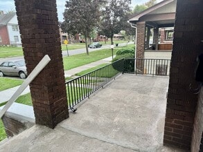 4011 Beniteau St in Detroit, MI - Building Photo - Building Photo