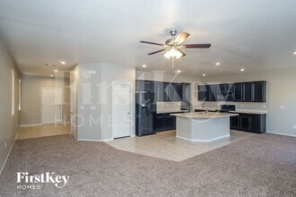 4515 Cradle Cliff St in North Las Vegas, NV - Foto de edificio - Building Photo