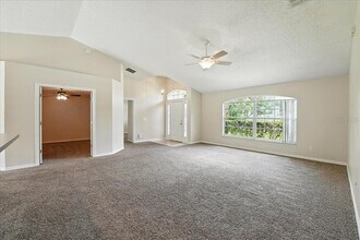 961 Hanford Dr in Deltona, FL - Building Photo - Building Photo