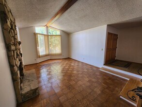 2912 Notre Dame Dr in Sacramento, CA - Building Photo - Building Photo