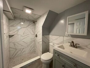 212 59th St-Unit -1 in West New York, NJ - Foto de edificio - Building Photo