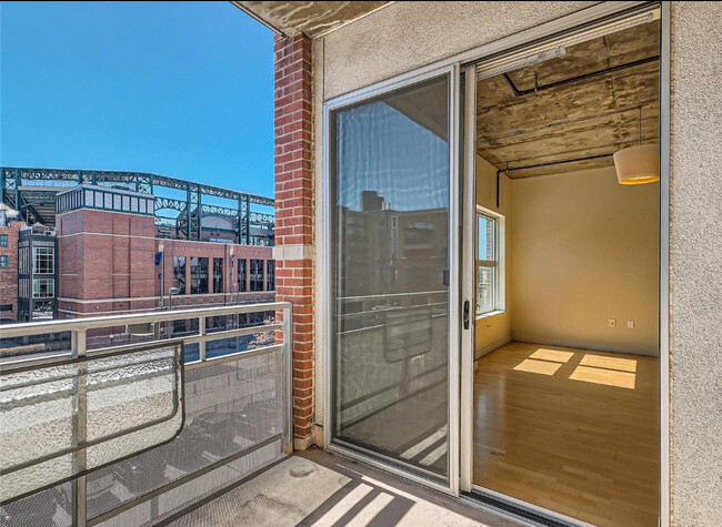 2229 Blake St, Unit 406 in Denver, CO - Building Photo - Building Photo