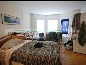 229 Newbury St, Unit 2F in Boston, MA - Building Photo - Building Photo