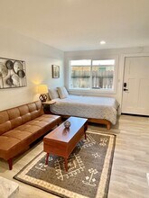 4091 Greenwood Rd in South Lake Tahoe, CA - Building Photo - Building Photo