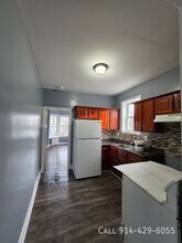 76 Chestnut St in Yonkers, NY - Building Photo - Building Photo