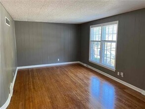 6400 Walrond Ave in Kansas City, MO - Building Photo - Building Photo