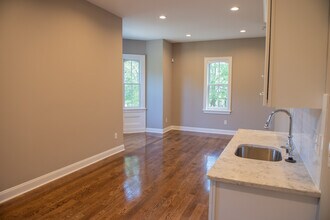 108 Centre St in Haddonfield, NJ - Building Photo - Building Photo