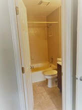 8225 Fairmount Dr in Denver, CO - Building Photo - Building Photo