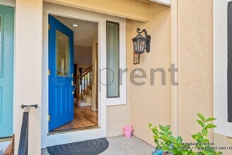 7898 Gate Way in Dublin, CA - Building Photo - Building Photo