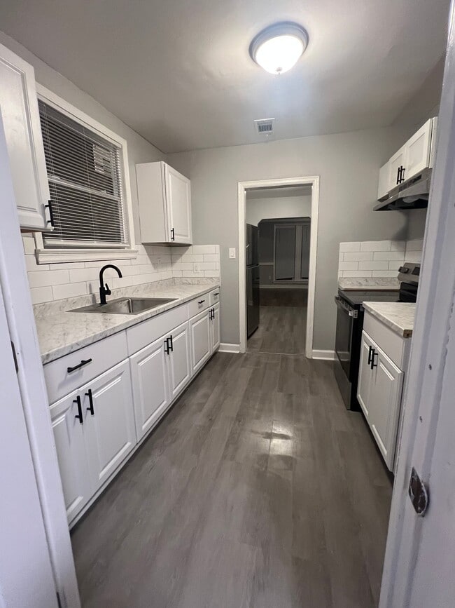 property at 3533 Gaylord Pl