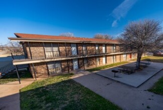 College Palms in Snyder, TX - Building Photo - Building Photo