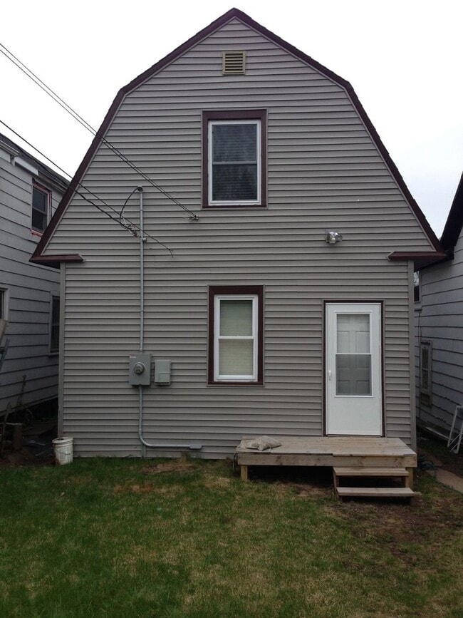property at 1623 E 5th St