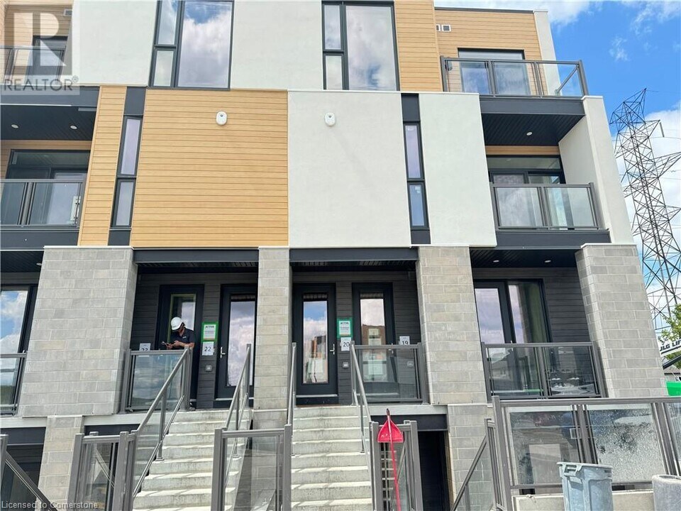 142 Foamflower Pl in Waterloo, ON - Building Photo