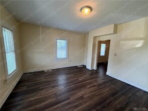 1835 Hillsdale Ave in Dayton, OH - Building Photo - Building Photo