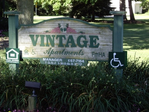 Vintage Apartments in Paw Paw, MI - Building Photo