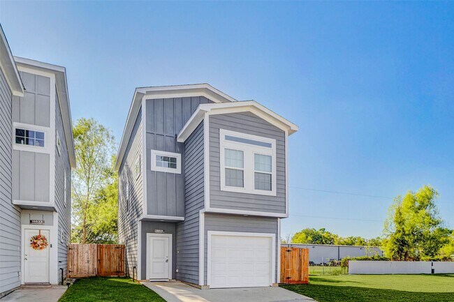 18835 Luminescent Ln in Spring, TX - Building Photo - Building Photo