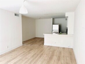 10930 Royal Palm Blvd in Coral Springs, FL - Building Photo - Building Photo