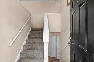 5300 Forest Downs Ln in College Park, GA - Building Photo - Building Photo