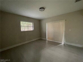 2175 Wilson Blvd N in Naples, FL - Building Photo - Building Photo