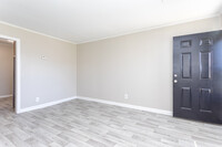 New Town Center Apartments in Jacksonville, NC - Foto de edificio - Interior Photo