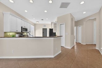 118 Padova Way in Nokomis, FL - Building Photo - Building Photo