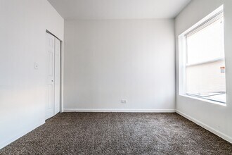 10901 S Vernon 433-35 E 109th Chicago, IL 60628 in Chicago, IL - Building Photo - Building Photo