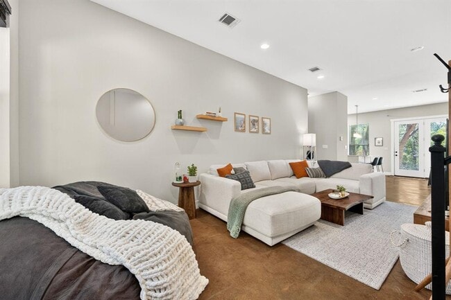 3003 Lovell Dr in Austin, TX - Building Photo - Building Photo