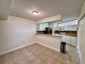 8189 Severn Dr in Boca Raton, FL - Building Photo - Building Photo