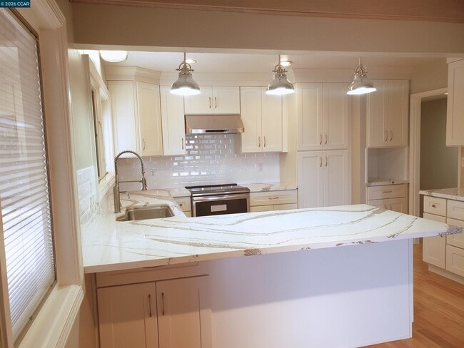 29 Chapel Dr in Lafayette, CA - Building Photo - Building Photo