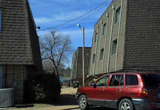 Saint Thomas Square in Tulsa, OK - Building Photo - Building Photo