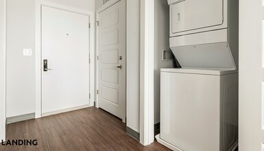 302 13th St S, Unit 327 in Birmingham, AL - Building Photo - Building Photo