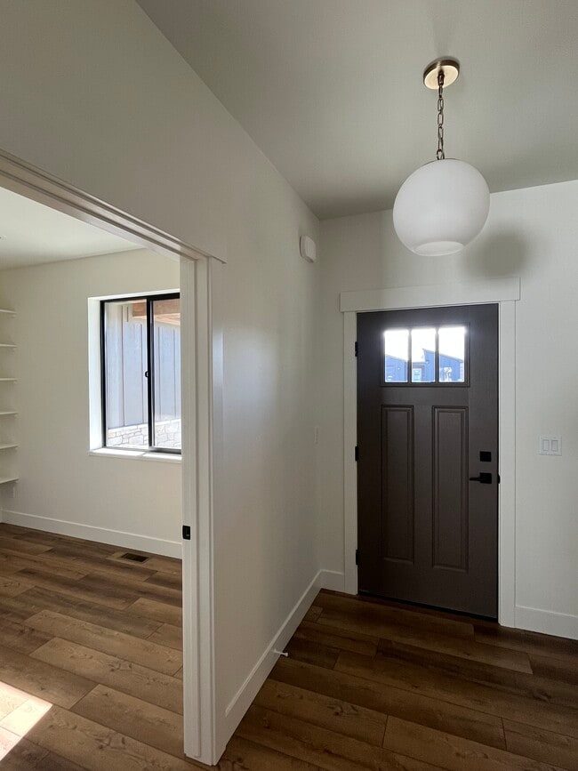 343 Poppy St in Sugar City, ID - Building Photo - Building Photo