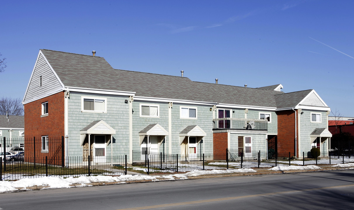 Wiggins Village Apartments in Providence, RI - Building Photo