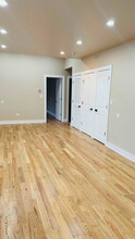 956 E 76th St in Chicago, IL - Building Photo - Building Photo