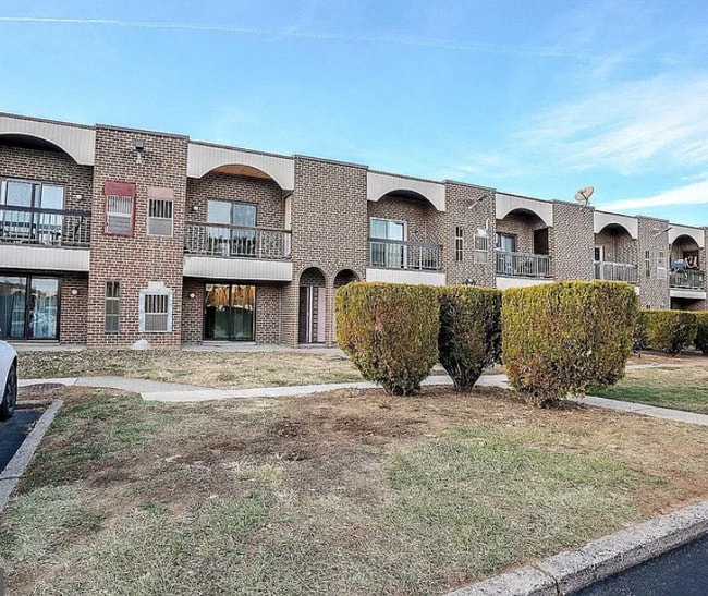 property at 2727 Rhawn St