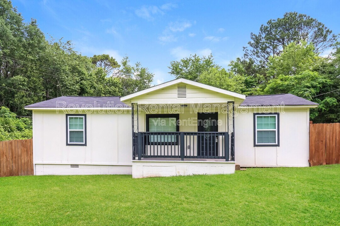 13960 Veterans Memorial Hwy in Winston, GA - Building Photo