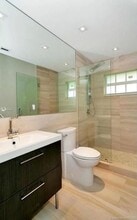 307 Majorca Ave in Coral Gables, FL - Foto de edificio - Building Photo