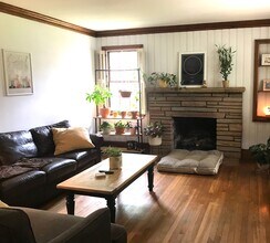 2165 Collins Dr NW in Atlanta, GA - Building Photo - Building Photo