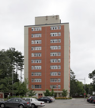 Bonnie Place I & II in Burlington, ON - Building Photo - Building Photo