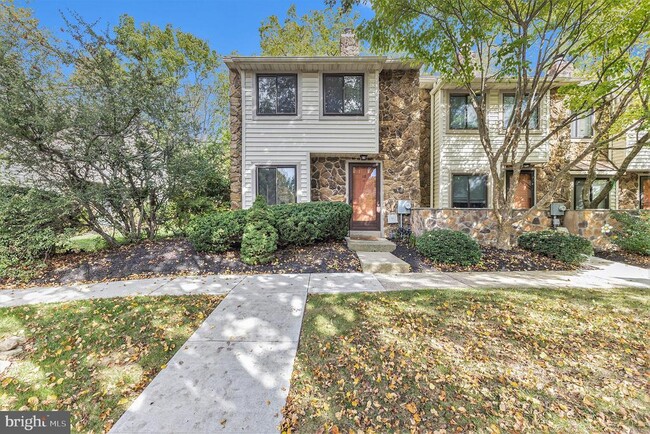 18 Flintlock Ln
