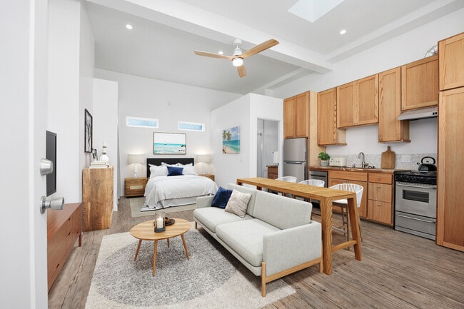 property at 1327 Hygeia Ave