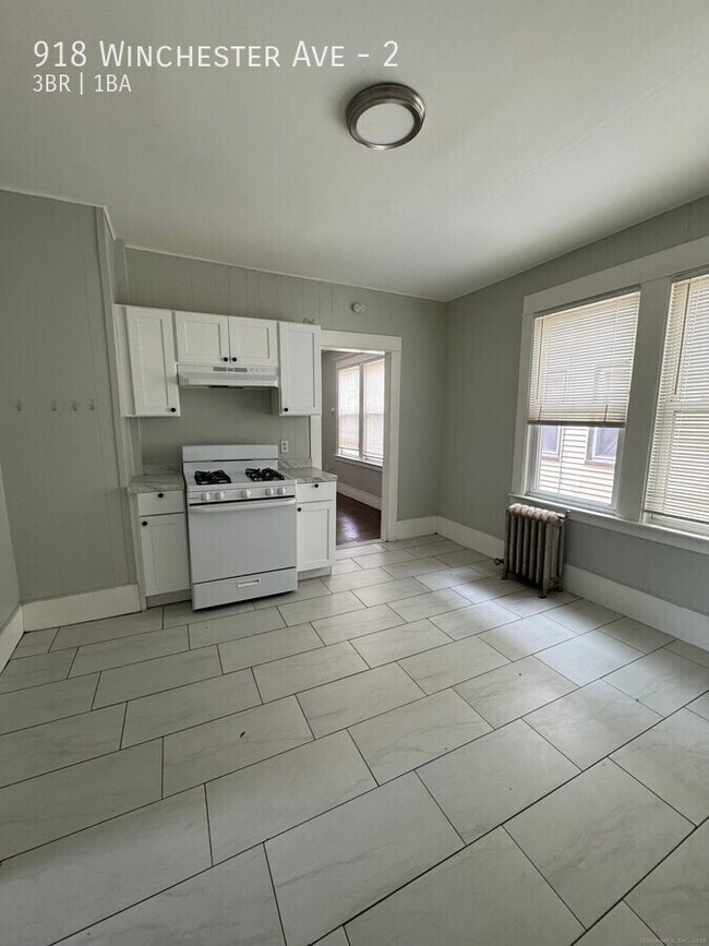 property at 918 Winchester Ave