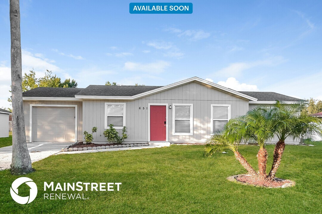 651 N Delmonte Ct in Kissimmee, FL - Building Photo