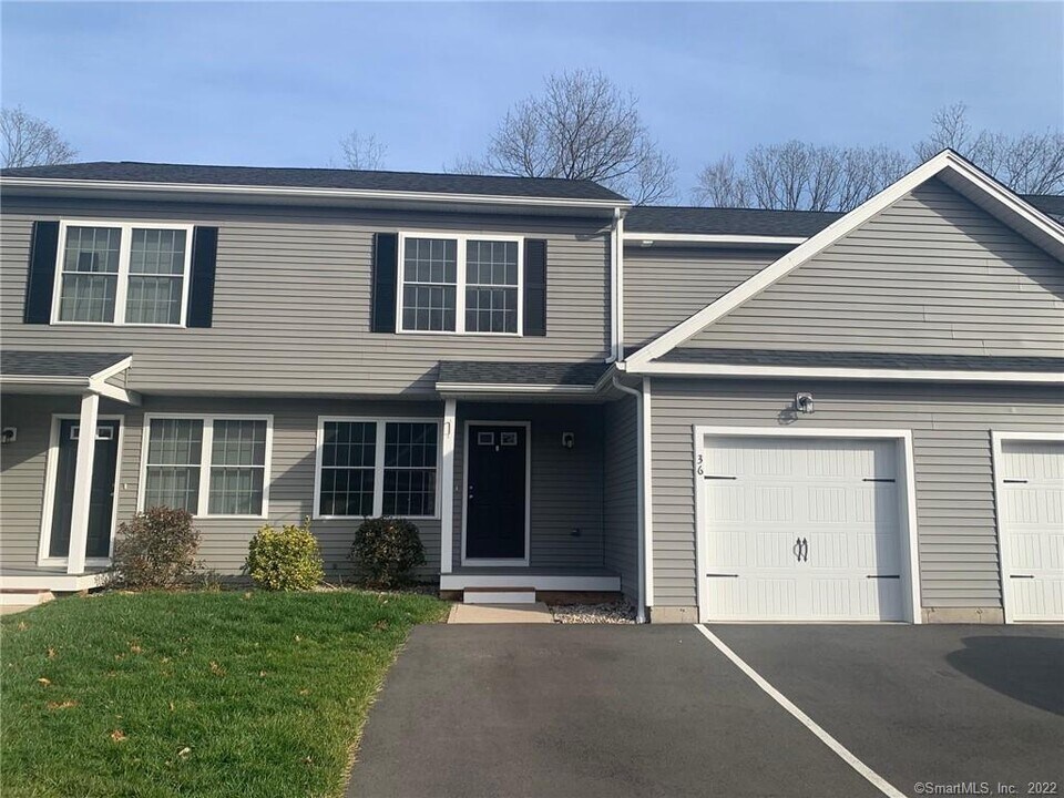 54 Tridell Dr-Unit -35 in Southington, CT - Foto de edificio
