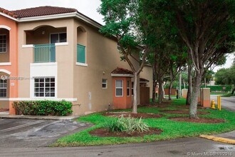 14311 SW 96th St in Miami, FL - Building Photo - Building Photo